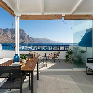 White&blue Rooftop Agaete (Gran Canaria)